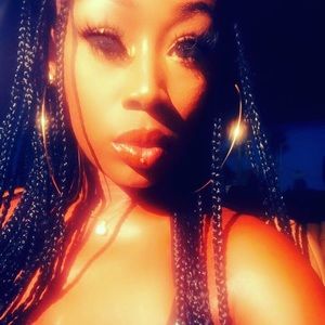 Meet your Posher, Candace